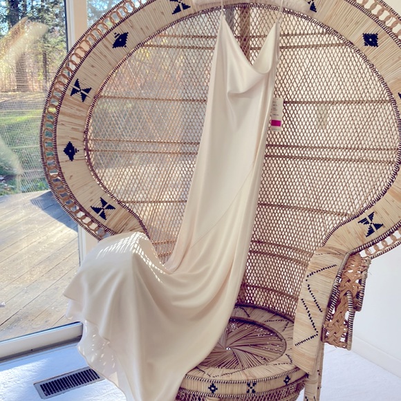 NEW WITH TAGS! BERGDORF GOODMAN TOM AND LINDA PLATT IVORY SILK DRESS - Picture 5 of 7